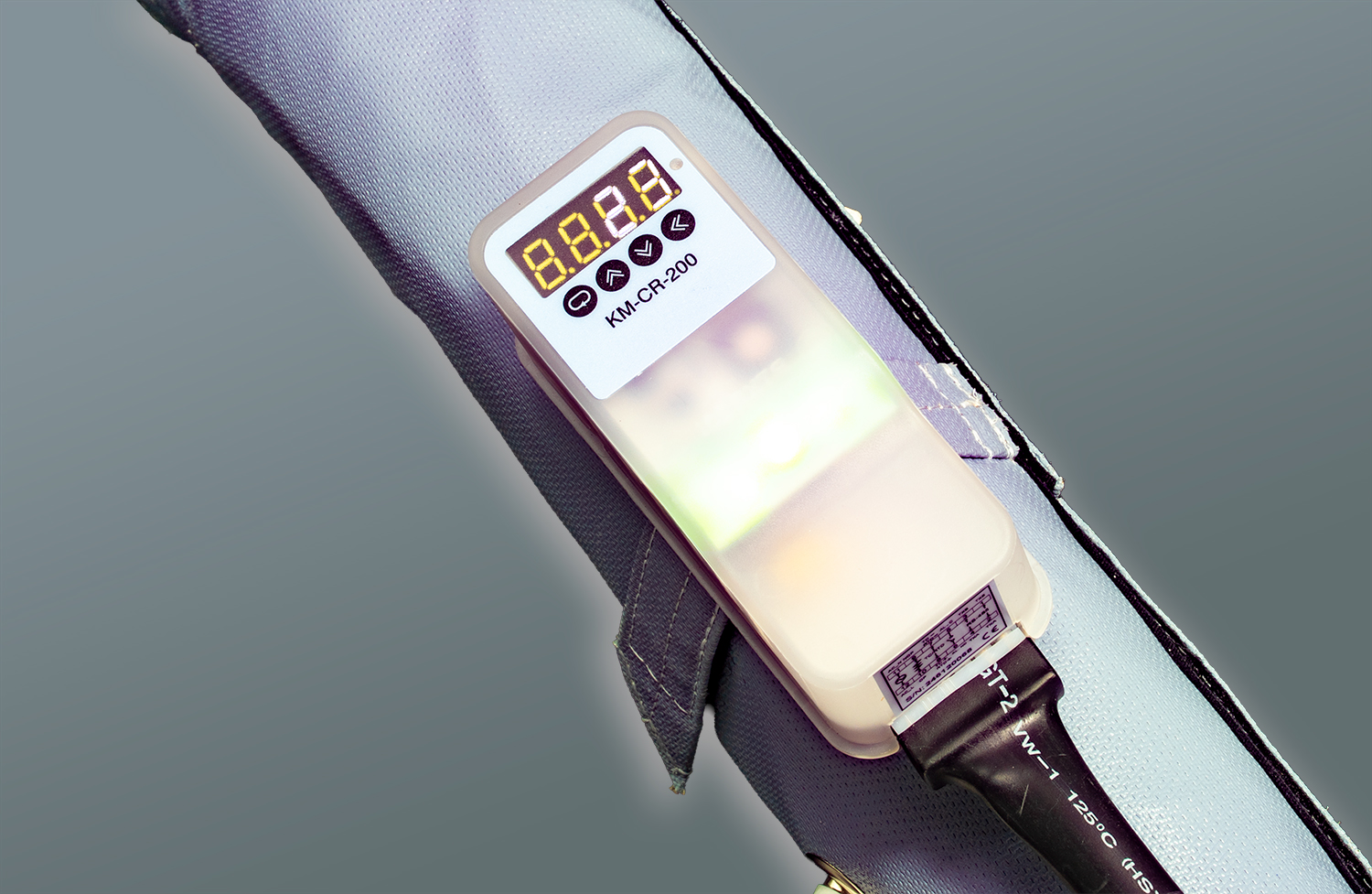 KM-CR200